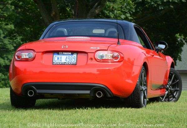 The rear end of the 2013 Mazda MX-5 Club with the top up | Torque News